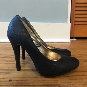 Steve Madden P-Ronni black heels pumps
